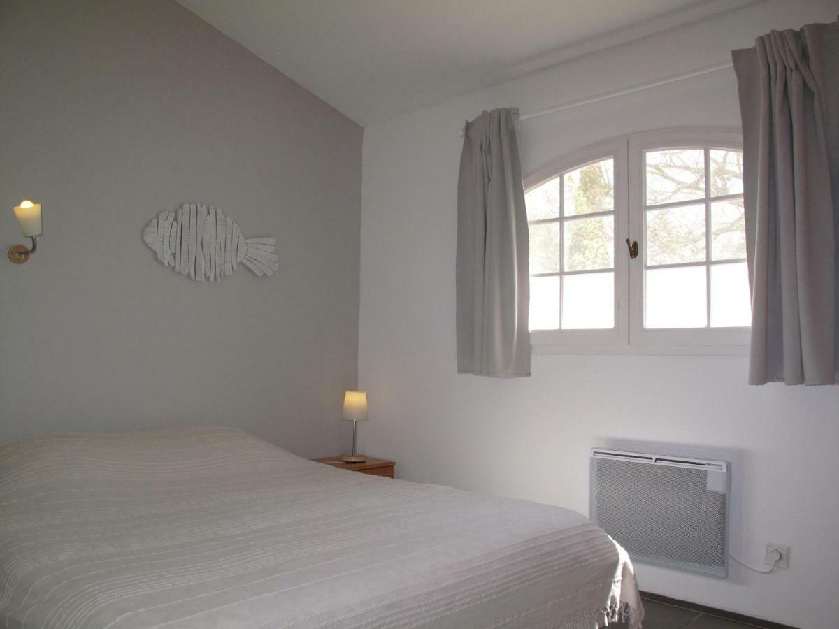 Residence Miro, Gites Avec Piscine Chauffee Et Tennis Les Arcs-sur-Argens ภายนอก รูปภาพ